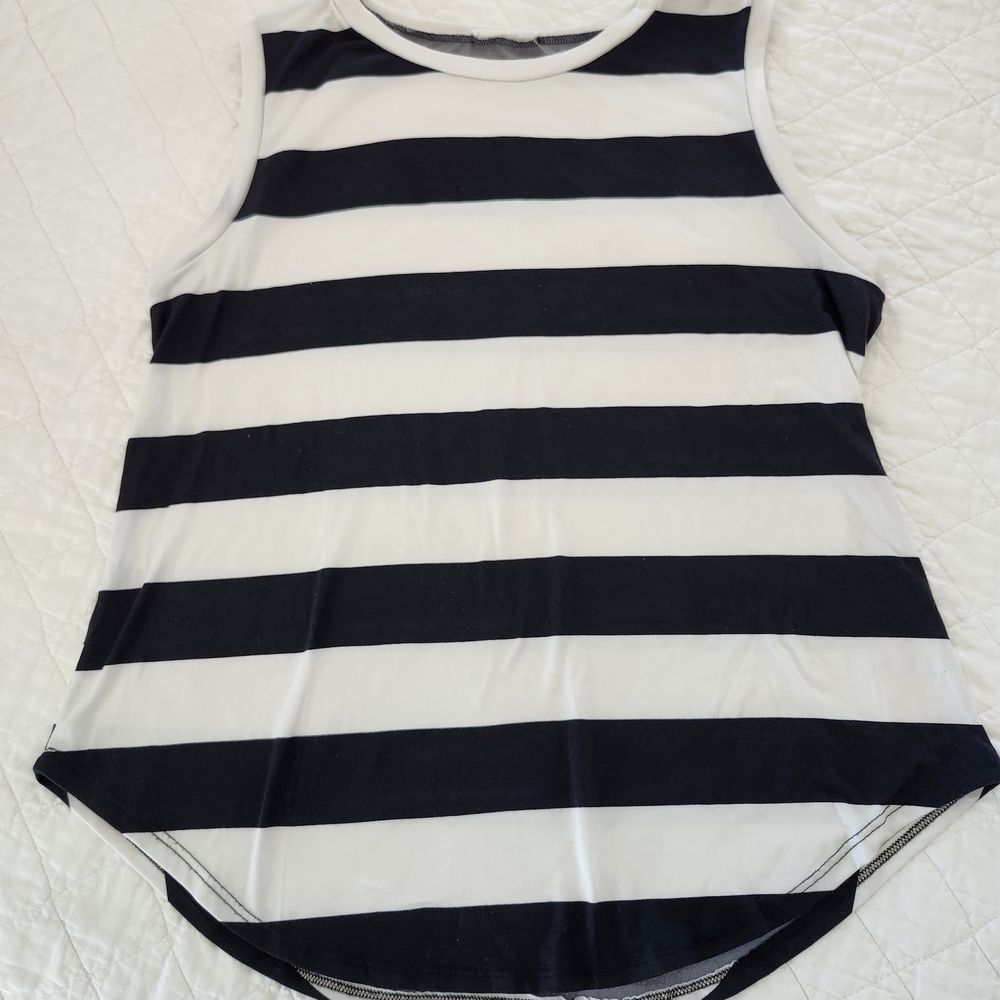 Women's Black and White Striped Sleeveless Tank Top, Size L